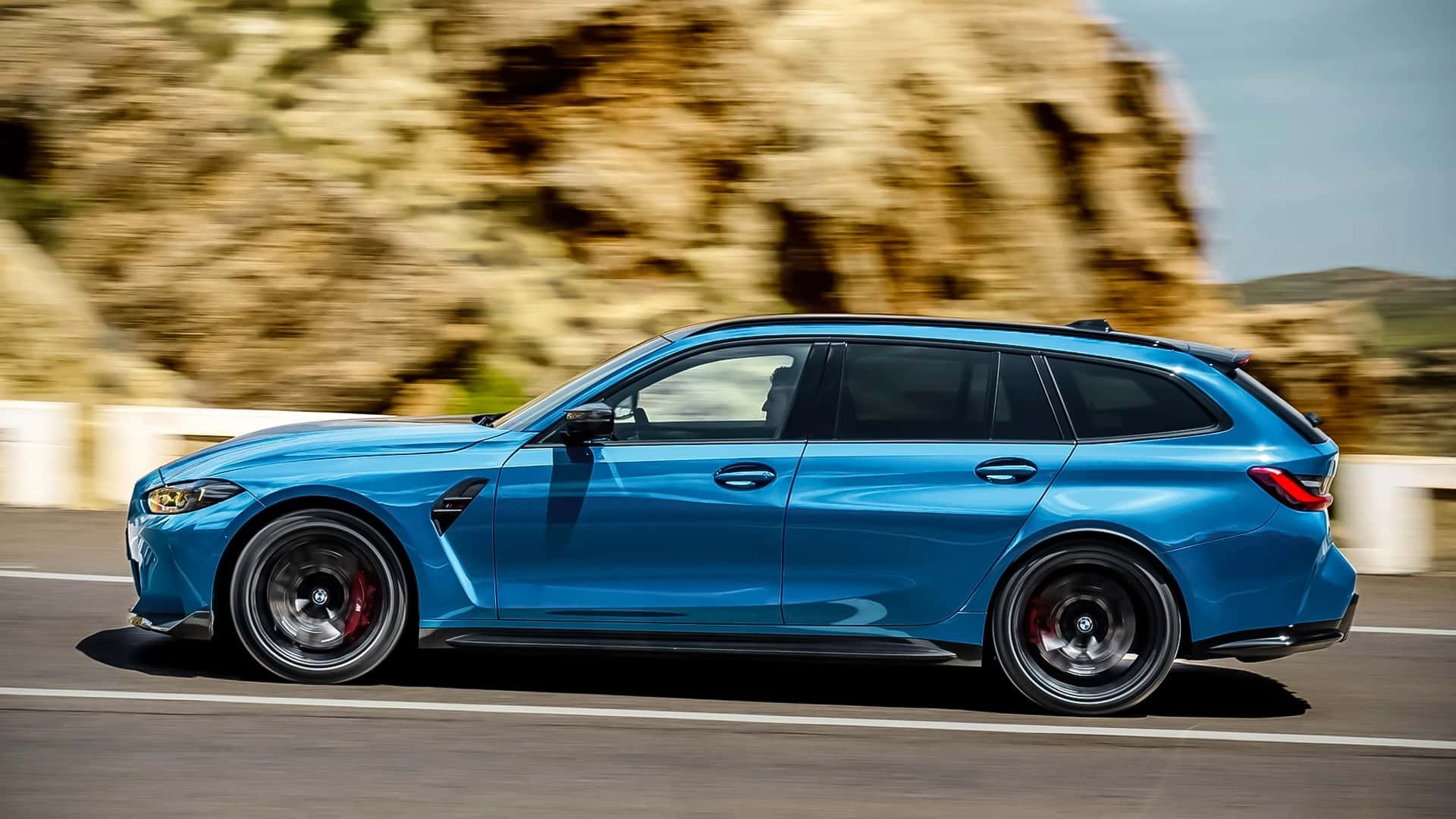 Bmw m3 cs touring 2025 (2)fgjsfgjsfgjsfgjsfgjsfgj